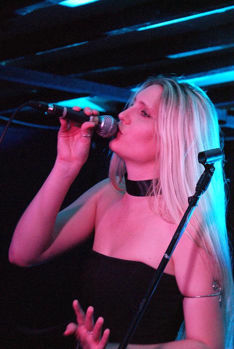 Olivia Sparnenn at The Intake Club, Mansfield